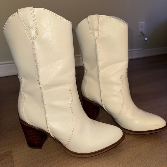 MIA Shoes - MIA “The It Girl” Minimalist White Boots